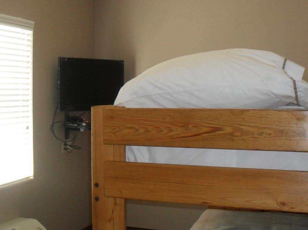 Bell'S Extended Stay And Suites Saint Robert Kültér fotó